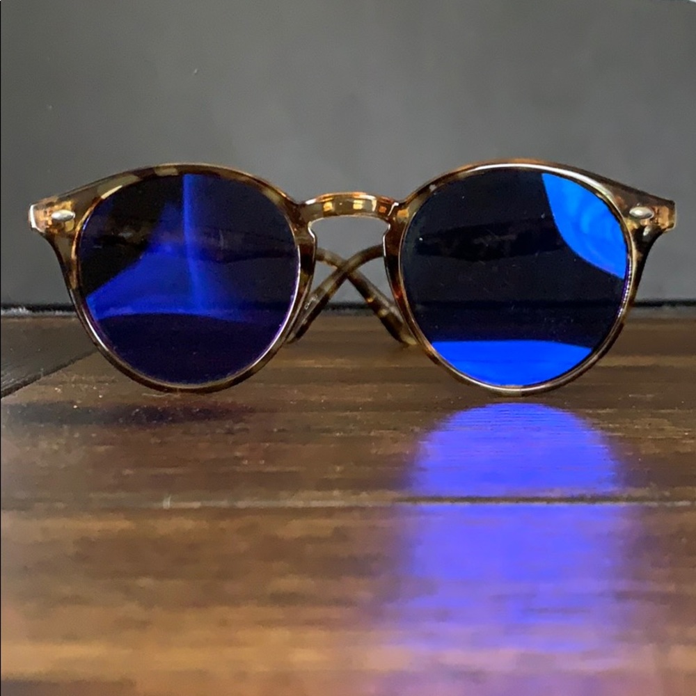 Urban Outfitters Round Mirrored Sunglasses